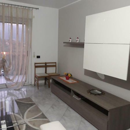 Leisure & Relaxing Apartment Комо Екстер'єр фото